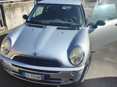 Usata Mini ONE 90 CV (66 kW) 2005 Utilitaria