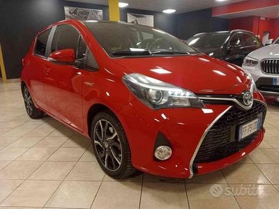 Usata Toyota Yaris Style 73 CV (53 kW) 2016 Rosso Berlina