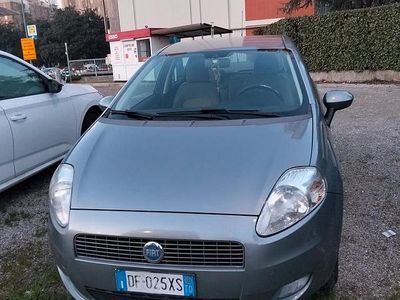 Usata Fiat Grande Punto 95 CV (69 kW) 2007 Grigio Utilitaria