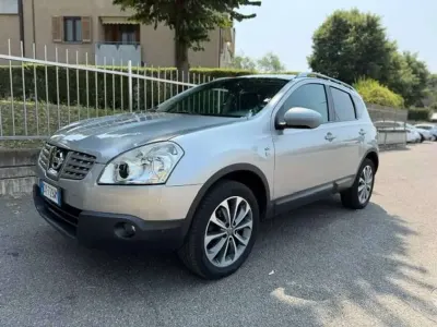 Usata Nissan Qashqai N-TEC 117 CV (86 kW) 2009 Argento SUV