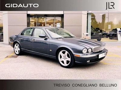Usata Jaguar XJ Executive 207 CV (152 kW) 2007 Grigio Berlina