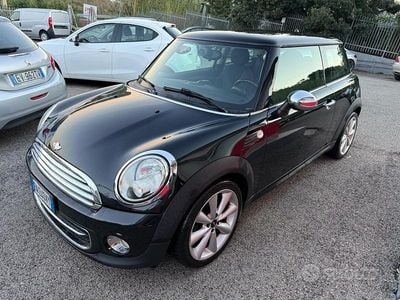 Usata Mini Cooper D 111 CV (81 kW) 2013 Nero Utilitaria