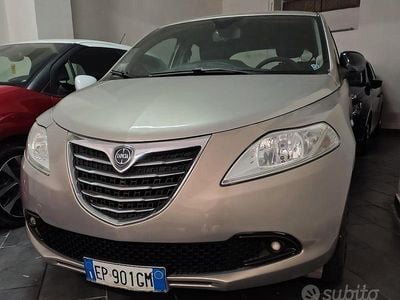 Usata Lancia Ypsilon Gold 69 CV (50 kW) 2012 Giallo Utilitaria