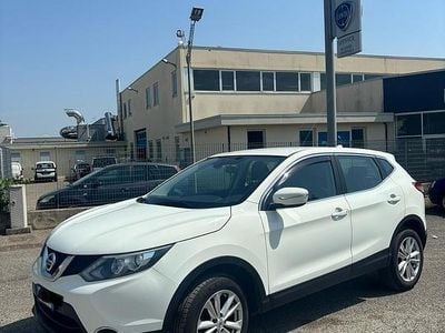 Usata Nissan Qashqai 110 CV (80 kW) 2015 Bianco SUV