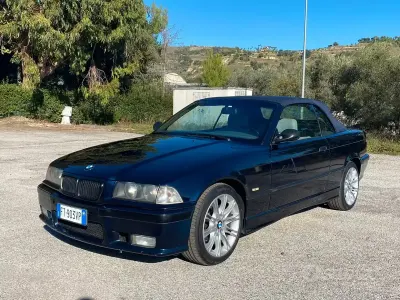 Usata BMW 320 Cabriolet 150 CV (110 kW) 1999 Blu Cabrio