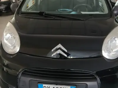 Second-hand Citroën C1 67 CP (49 kW) 2009 Negru Hatchback
