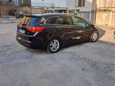 Usata Kia Ceed 110 CV (80 kW) 2014 Nero Utilitaria