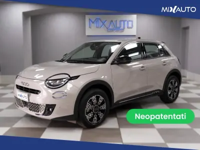 Usata Fiat 600 Pop 145 CV (106 kW) 2025 Beige SUV