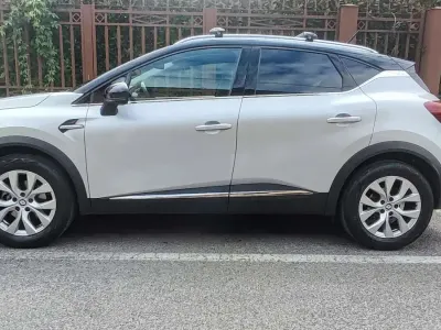 Gebraucht Renault Captur Intens 94 PS (69 kW) 2022 Silber SUV