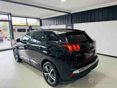 Usata Peugeot 3008 Allure 131 CV (96 kW) 2023 Nero SUV
