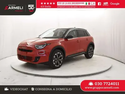 Nuova Fiat 600 La Prima 110 CV (80 kW) 2025 Rosso / tetto nero SUV
