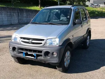 Usata Daihatsu Terios 86 CV (63 kW) 2005 Grigio SUV