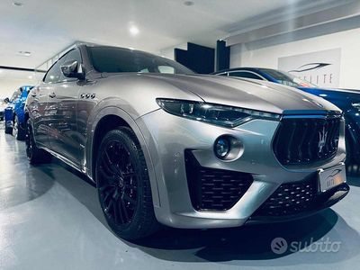 Usata Maserati Levante 275 CV (202 kW) 2021 Grigio SUV
