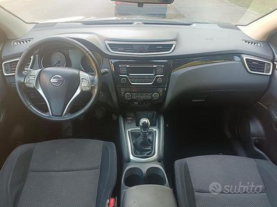 Usata 2015 Nissan Qashqai Acenta SUV | 7000 € (Buon prezzo)