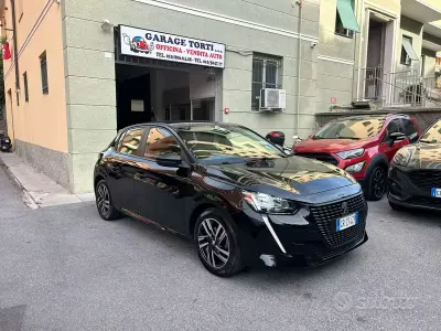 Gebraucht Peugeot 208 Active 75 PS (55 kW) 2023 Schwarz Kleinwagen