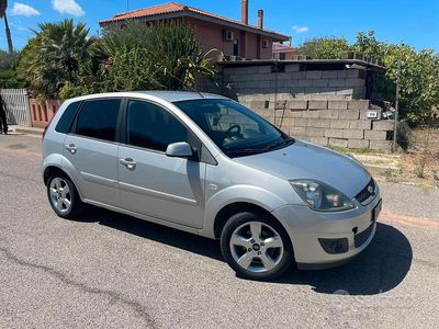 Usata Ford Fiesta 68 CV (50 kW) 2008 Utilitaria