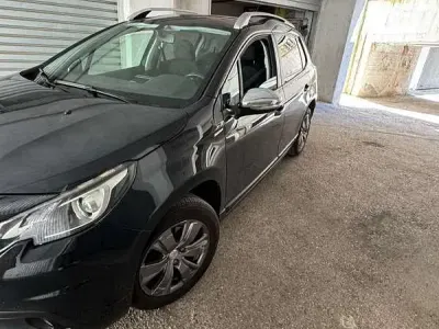 Usata Peugeot 2008 Style 102 CV (75 kW) 2018 SUV