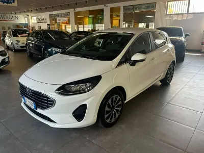 Usata Ford Fiesta Titanium 75 CV (55 kW) 2023 Bianco Utilitaria