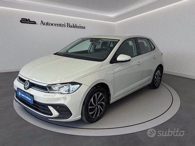 Usata VW Polo Life 80 CV (58 kW) 2023 Ascot grey Utilitaria