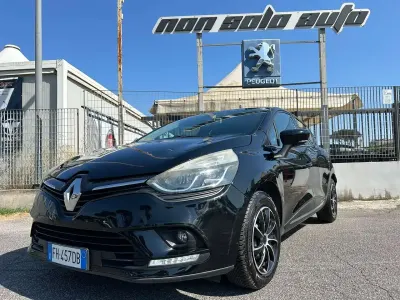 Usata Renault Clio IV Zen 90 CV (66 kW) 2017 Nero Berlina