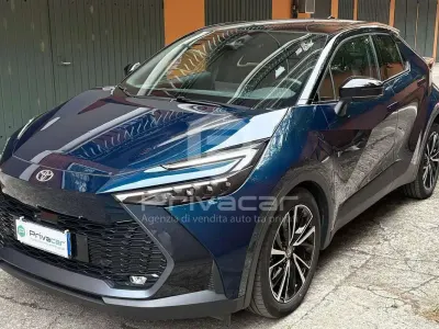 Usata Toyota C-HR Lounge 98 CV (72 kW) 2024 Blu SUV