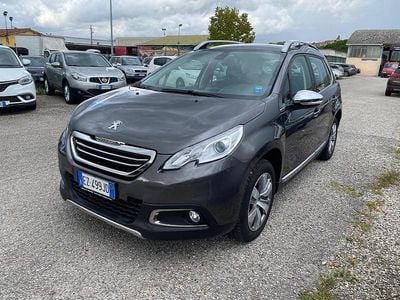 Usata Peugeot 2008 Allure 82 CV (60 kW) 2015 Grigio SUV