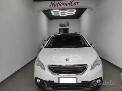 Usata Peugeot 2008 99 CV (72 kW) 2016 Bianco SUV