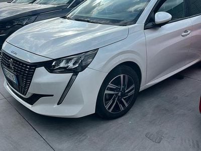 Usata Peugeot 208 Allure 100 CV (73 kW) 2021 Bianco Utilitaria