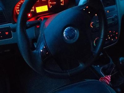 Usata Fiat Grande Punto 90 CV (66 kW) 2006 Grigio Utilitaria