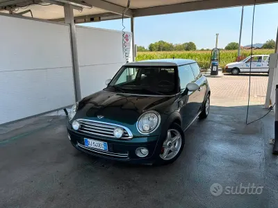 Usata Mini Cooper Chili 120 CV (88 kW) 2007 Verde Utilitaria