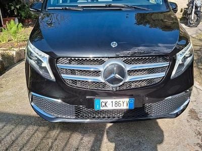 Usata Mercedes V250 190 CV (139 kW) 2022 Nero Monovolume