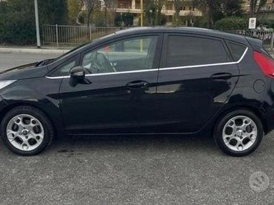 Usata Ford Fiesta 2011 Nero Utilitaria