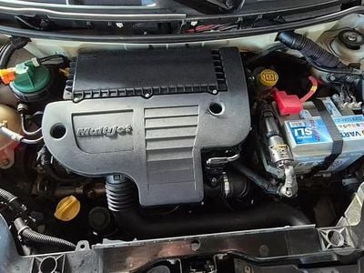 Usata Fiat Panda 69 CV (50 kW) 2006 Bianco Utilitaria