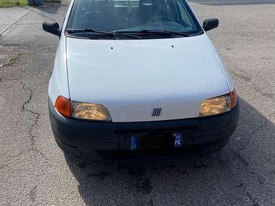 Usata Fiat Punto 63 CV (46 kW) 1999 Berlina