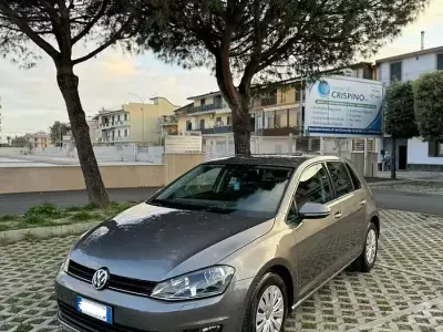 Usata VW Golf VII Highline 110 CV (80 kW) 2016 Marrone Berlina