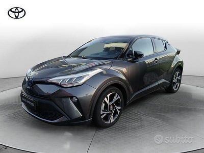 Usata Toyota C-HR Trend 152 CV (111 kW) 2022 Grigio/nero SUV