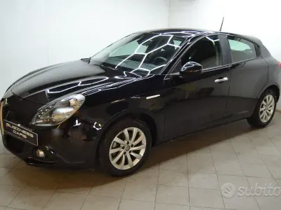 Usata Alfa Romeo Giulietta 120 CV (88 kW) 2017 Nero Utilitaria