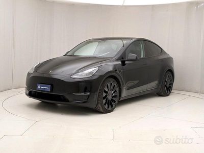 Nero Usata 2023 Tesla Model Y Performance SUV | 42.500 € (Buon prezzo)