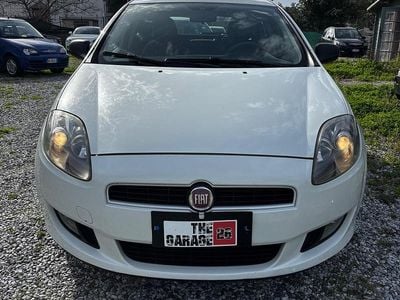 Bianco Usata 2012 Fiat Bravo Active Utilitaria | 4250 € (Buon prezzo)