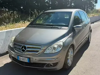 Usata Mercedes B200