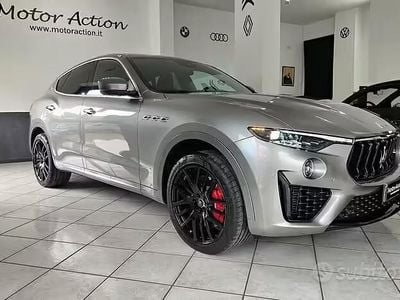 Usata Maserati Levante 350 CV (257 kW) 2021 Grigio SUV