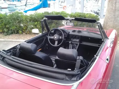 Usata Alfa Romeo Spider 101 CV (74 kW) 1986 Rosso Cabrio