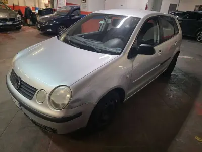 Occasion VW Polo Comfortline 64 ch (47 kW) 2004 Argent Citadine
