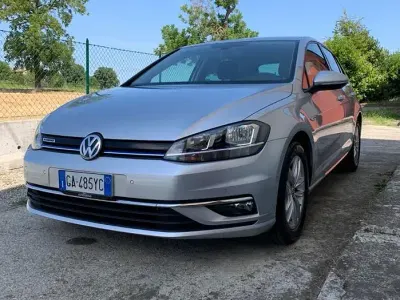 Usata VW Golf VIII Executive 130 CV (95 kW) 2020 Grigio Berlina