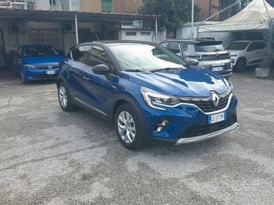 Usata Renault Captur Intens 145 CV (106 kW) 2021 Blu SUV