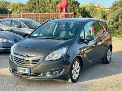 Gebraucht Opel Meriva Cosmo 95 PS (69 kW) 2015 Grau Van / Kleinbus