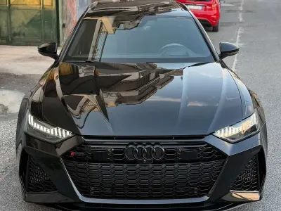 Usata Audi RS6 Ambiente 600 CV (441 kW) 2022 Nero Station wagon