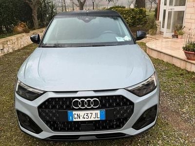 Usado Audi A1 Ambiente 110 CV (80 kW) 2024 Gris SUV