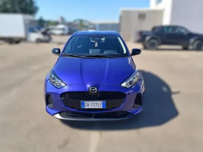 Usata Mazda 2 116 CV (85 kW) 2024 Glass blue Utilitaria