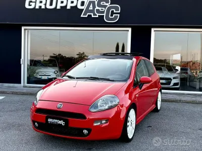 Usata Fiat Punto Sport 135 CV (99 kW) 2012 Rosso Utilitaria